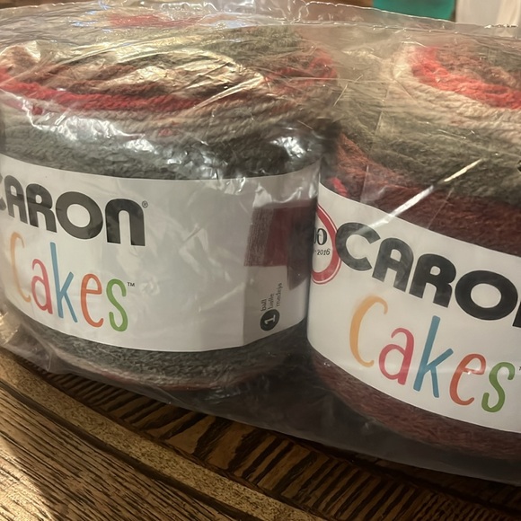 3 pack Caron Cakes Yarn - Picture 7 of 12